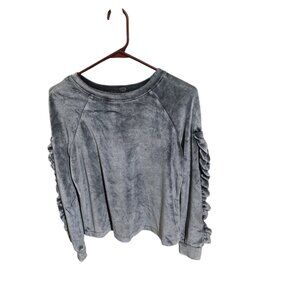Cupio Gray Long Sleeve Sweatshirt